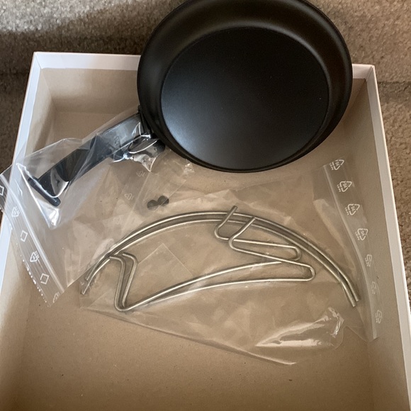 New in box Ravensburger 3D earth globe puzzle with stand sealed 550 pieces NEW - Picture 6 of 7